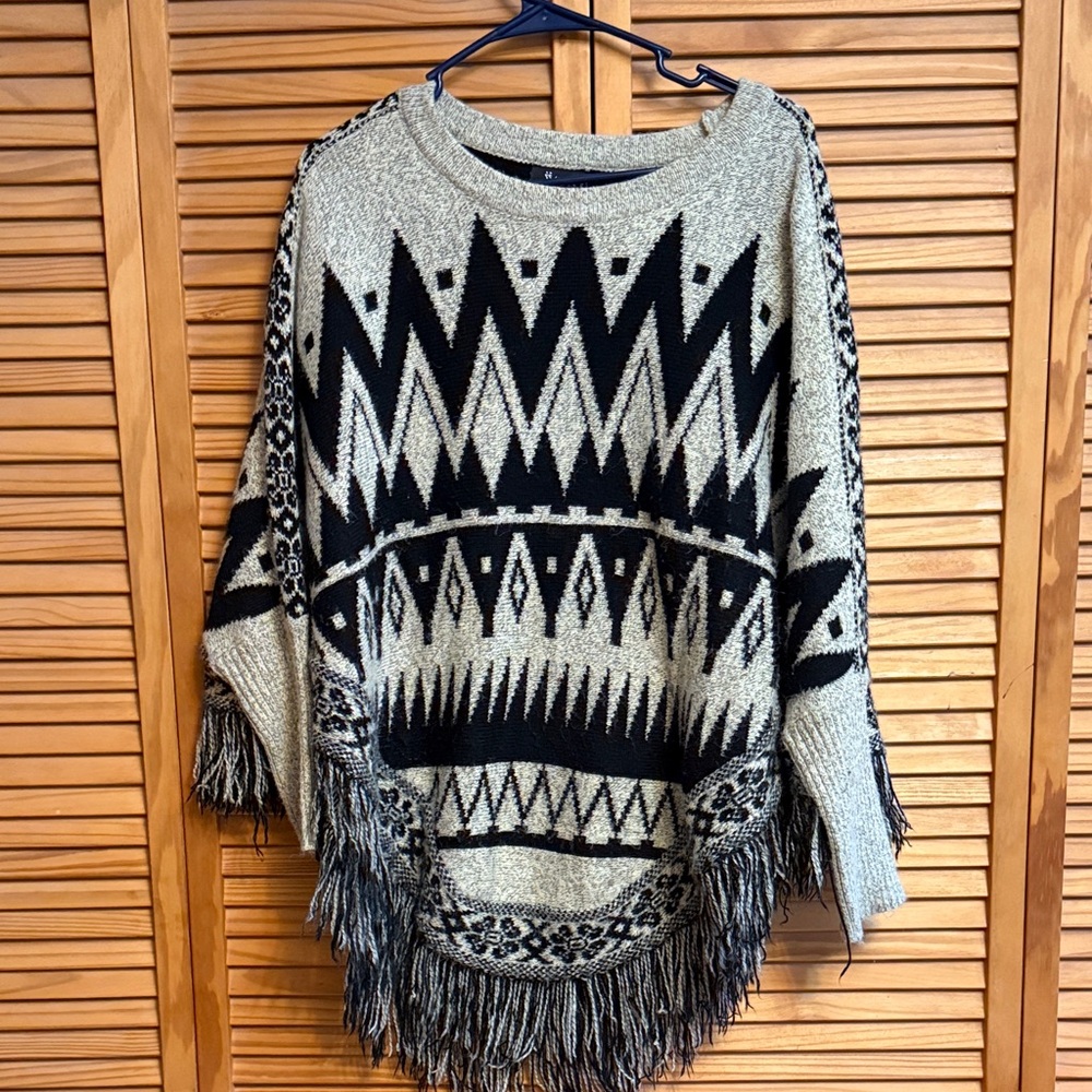 Chic Black and Gray Fringed Poncho